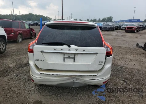 2016 Volvo Xc60 T5 Premier из США, поврежденный, VIN YV4612RK9G2822847